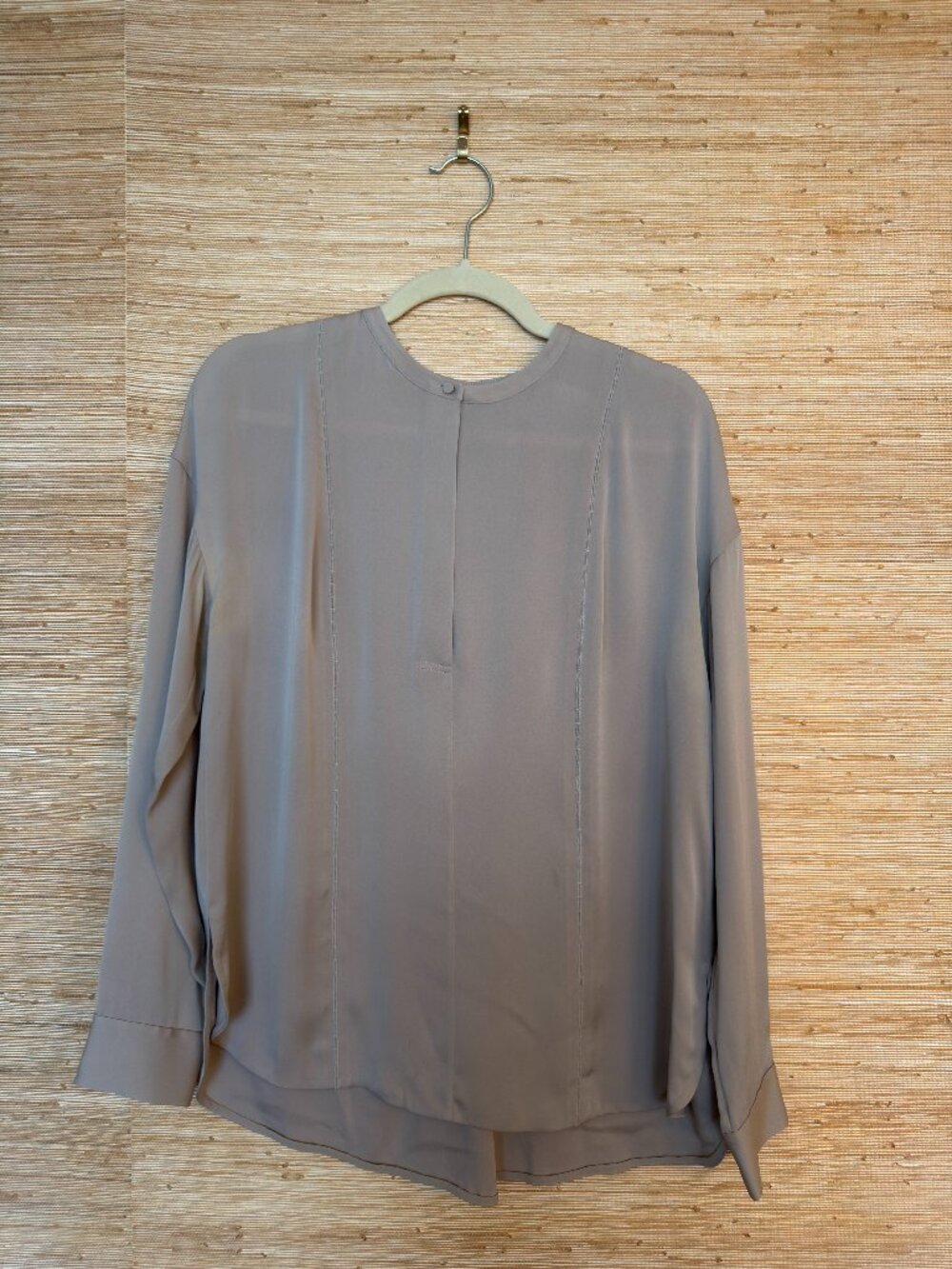 Vince Embroidered Stretch Silk Blouse in Taupe- Size 4